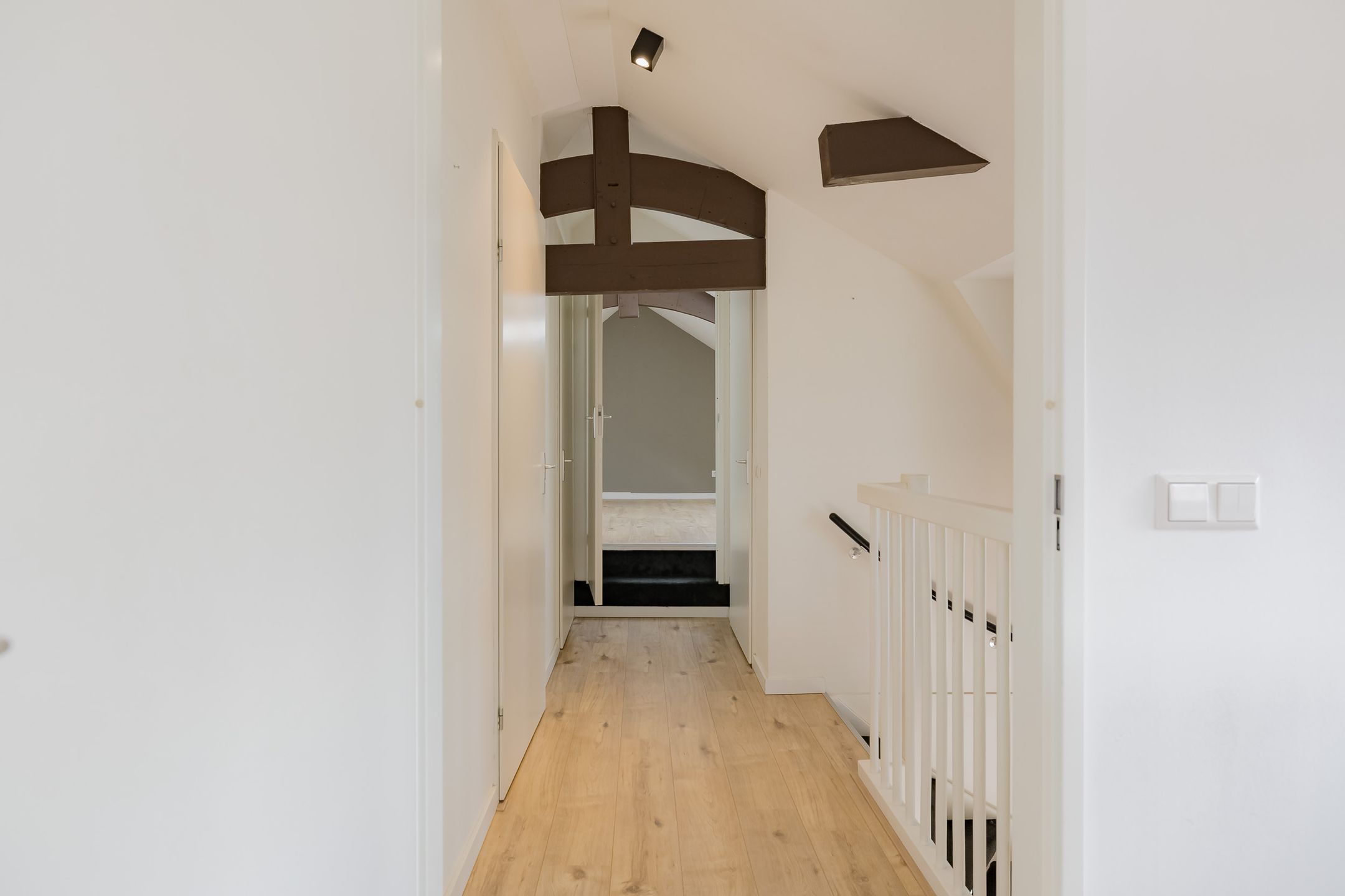 Photo 21 of Julianastraat 2-D