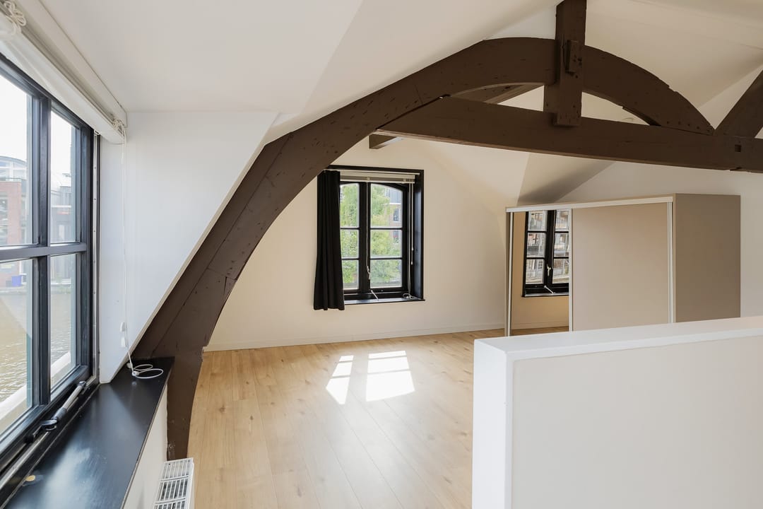 Photo 22 of Julianastraat 2-D