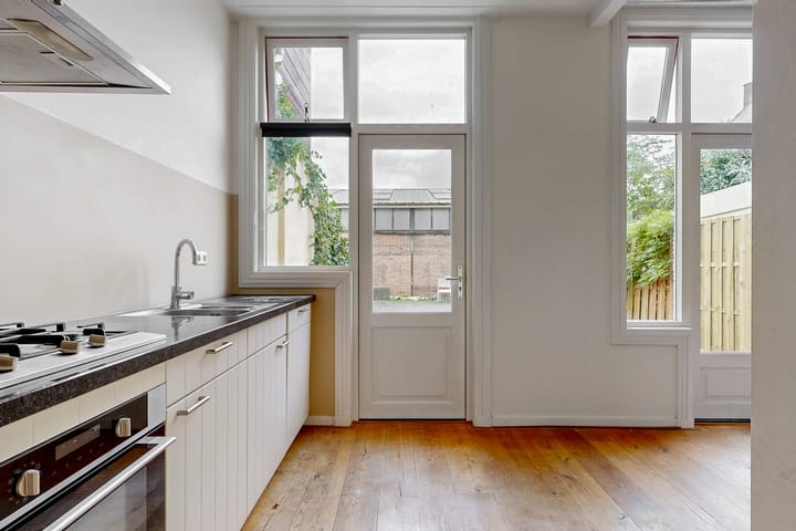 Foto 11 van Deutzstraat 15