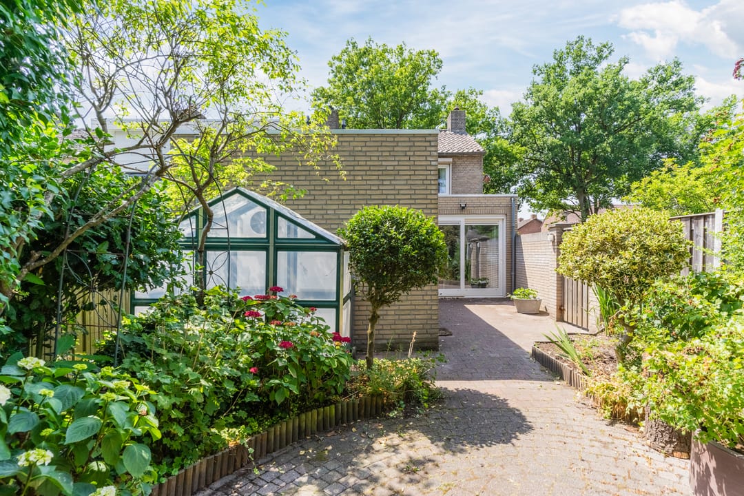 Photo 2 of Vondelstraat 16