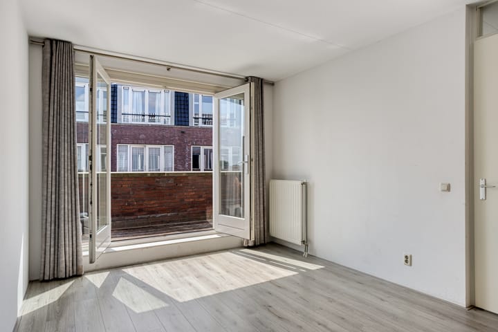 Photo 2 of Zeestraat 7-M23