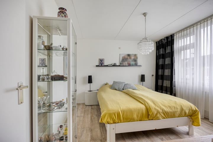 Photo 15 of Beethovenstraat 9