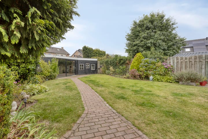 Foto 30 van Dorpstraat 24-A