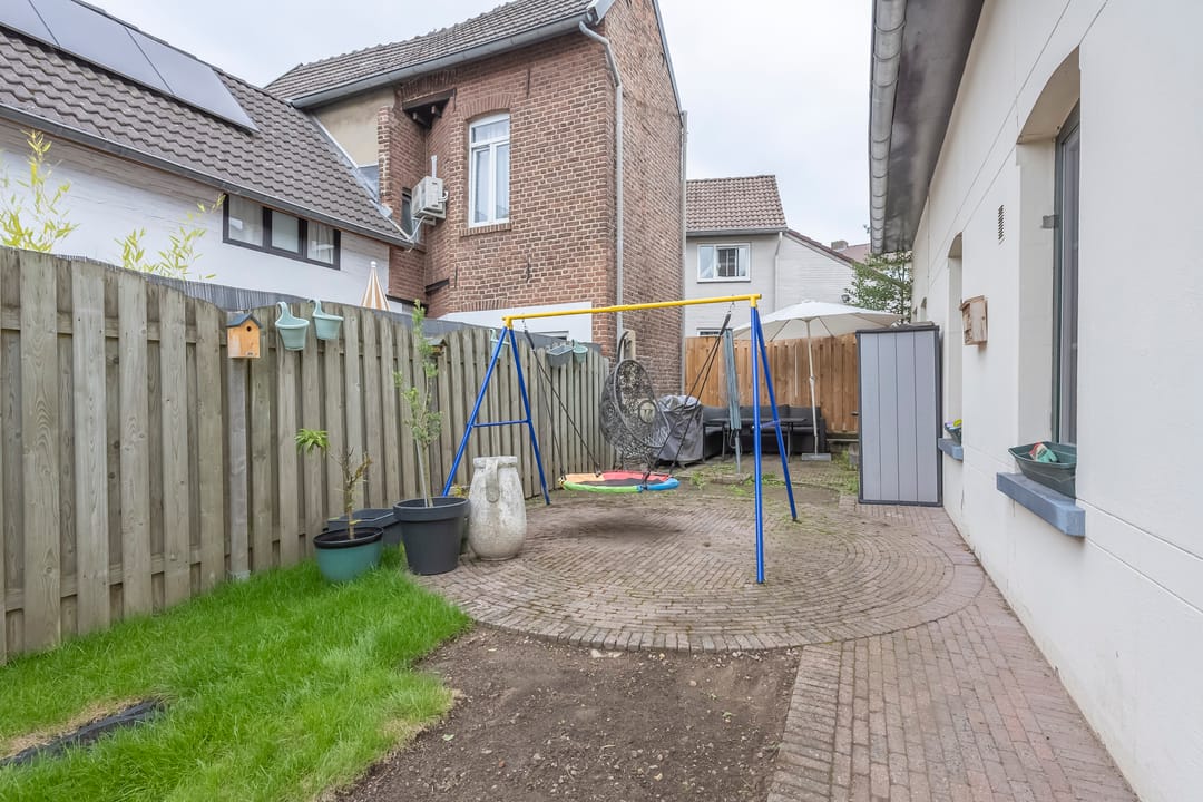 Foto 16 van Dr. Poelsplein 11