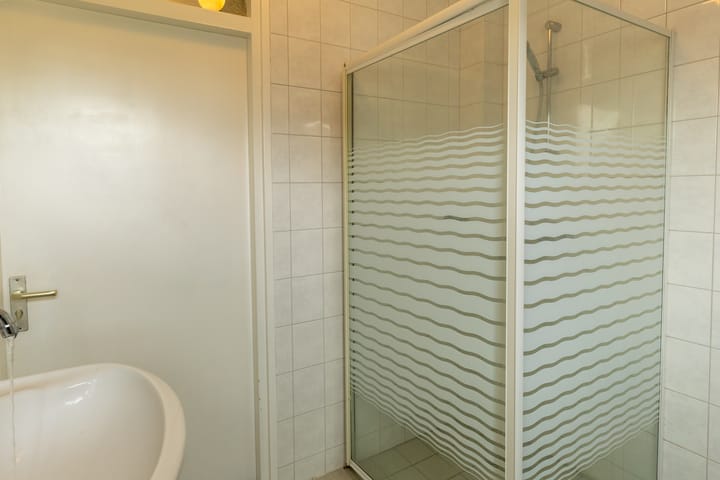 Photo 28 of Prof.Van der Leeuwstraat 7