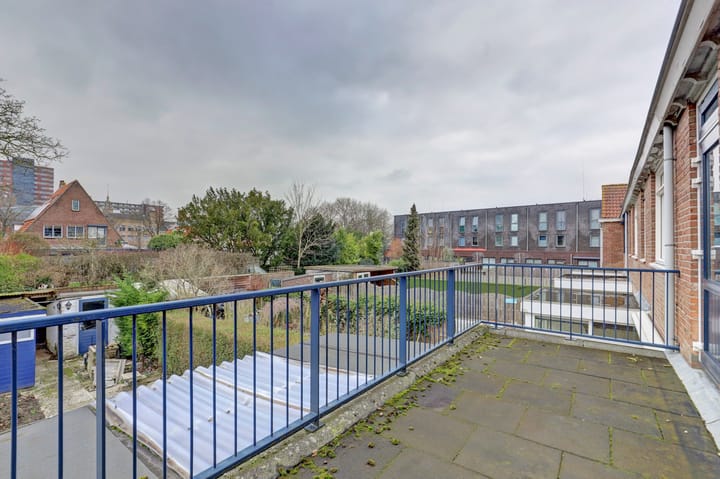 Foto 24 van Leeghwaterstraat 111