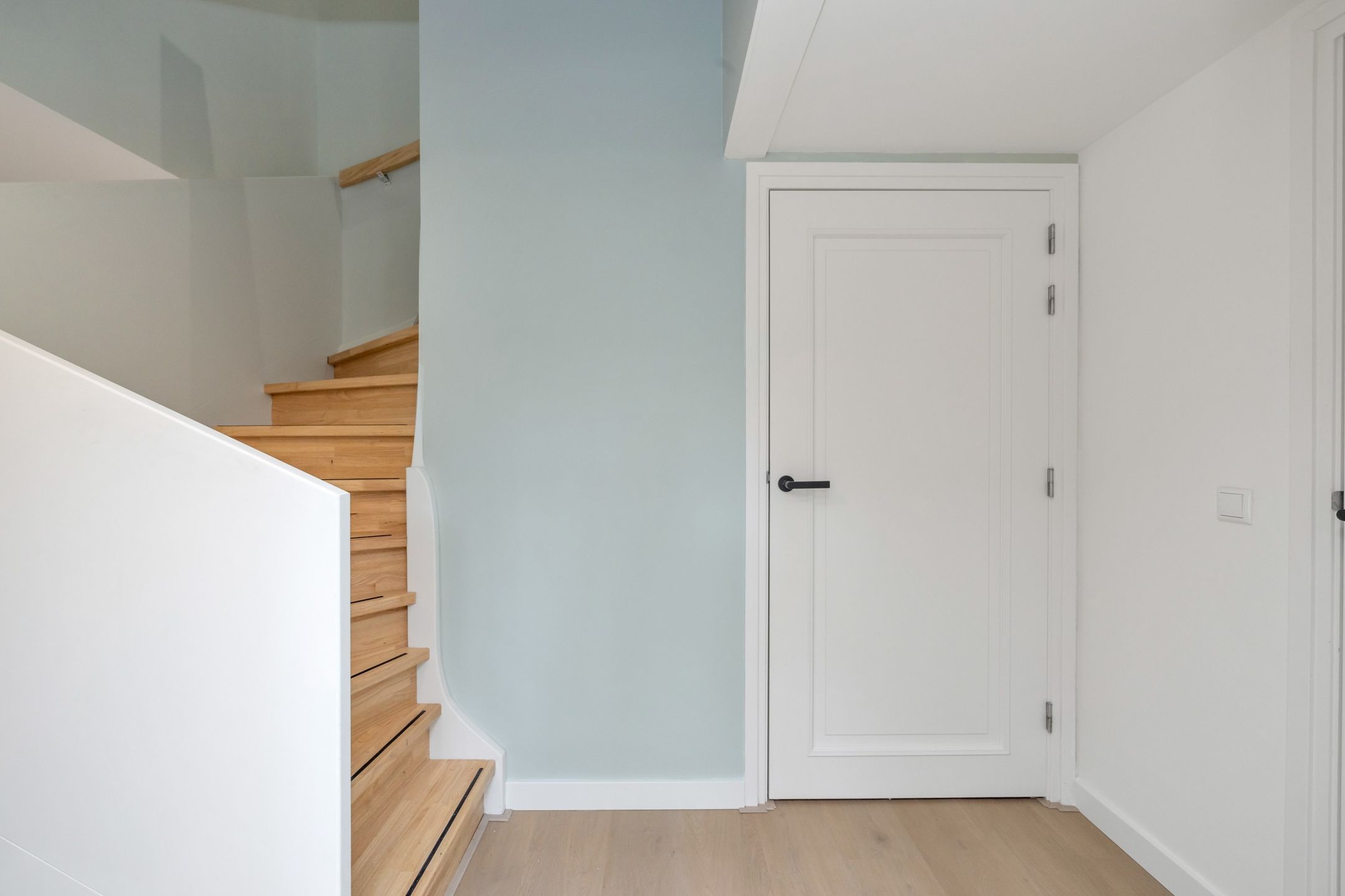 Foto 15 van F.C. Dondersstraat 107