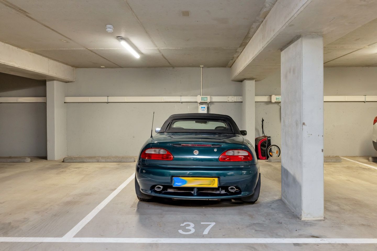 Foto 44 van F.C. Dondersstraat 107