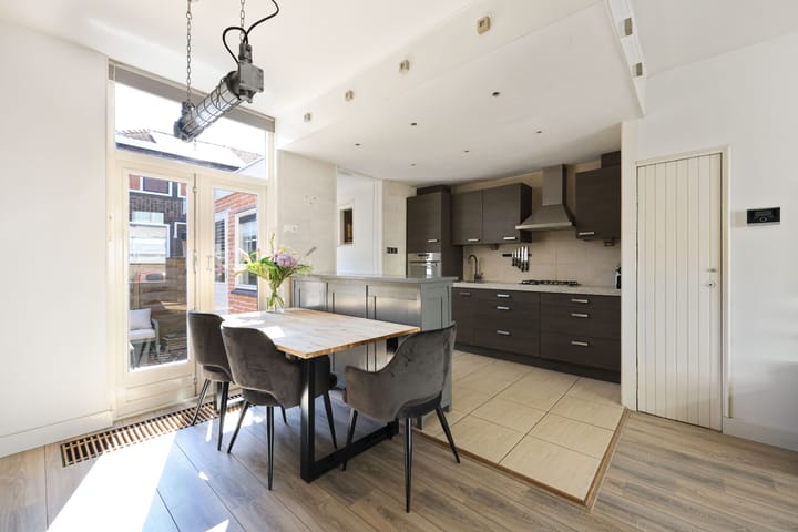 Foto 4 van Fröbelstraat 1