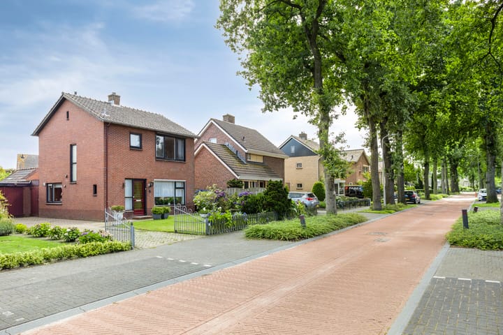 Photo 2 of Wispelweg 28