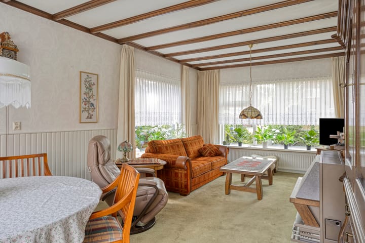 Photo 4 of Wispelweg 28