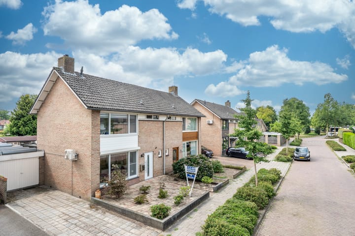 Foto 4 van Schutveldstraat 7