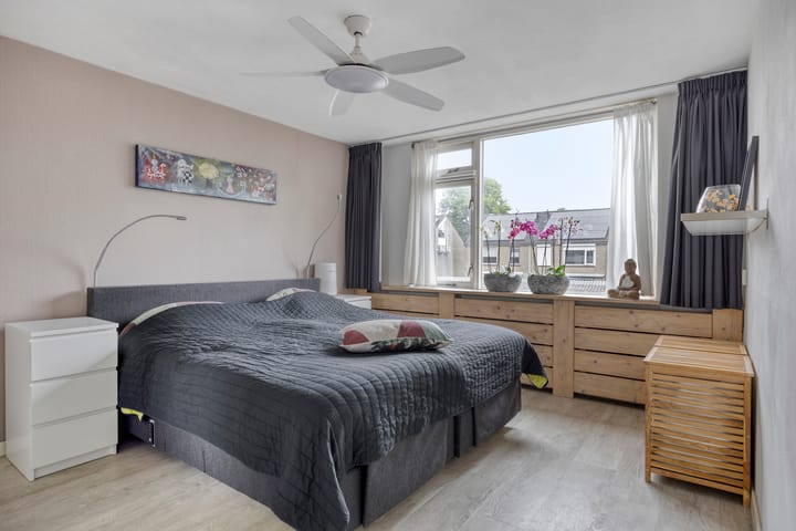 Foto 11 van 2e Vijverstraat 8