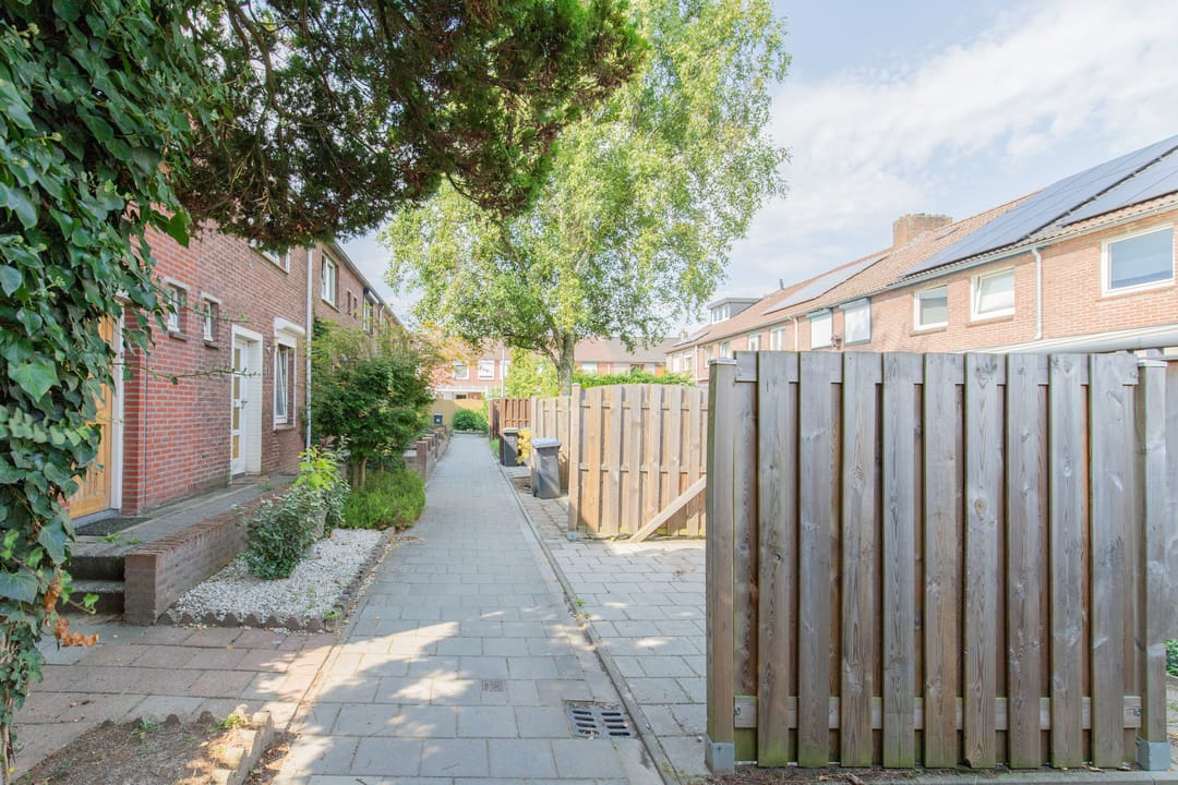 Photo 2 of Amsterdamstraat 35