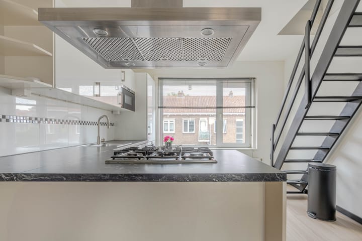 Foto 13 van Madeliefstraat 34-C