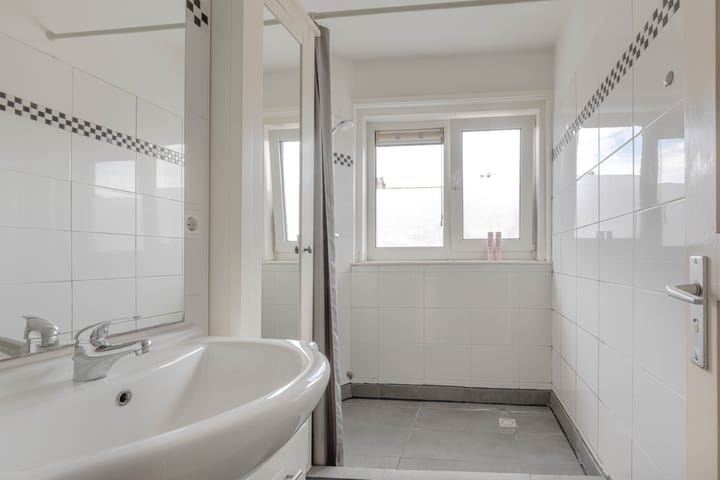 Foto 17 van Madeliefstraat 34-C