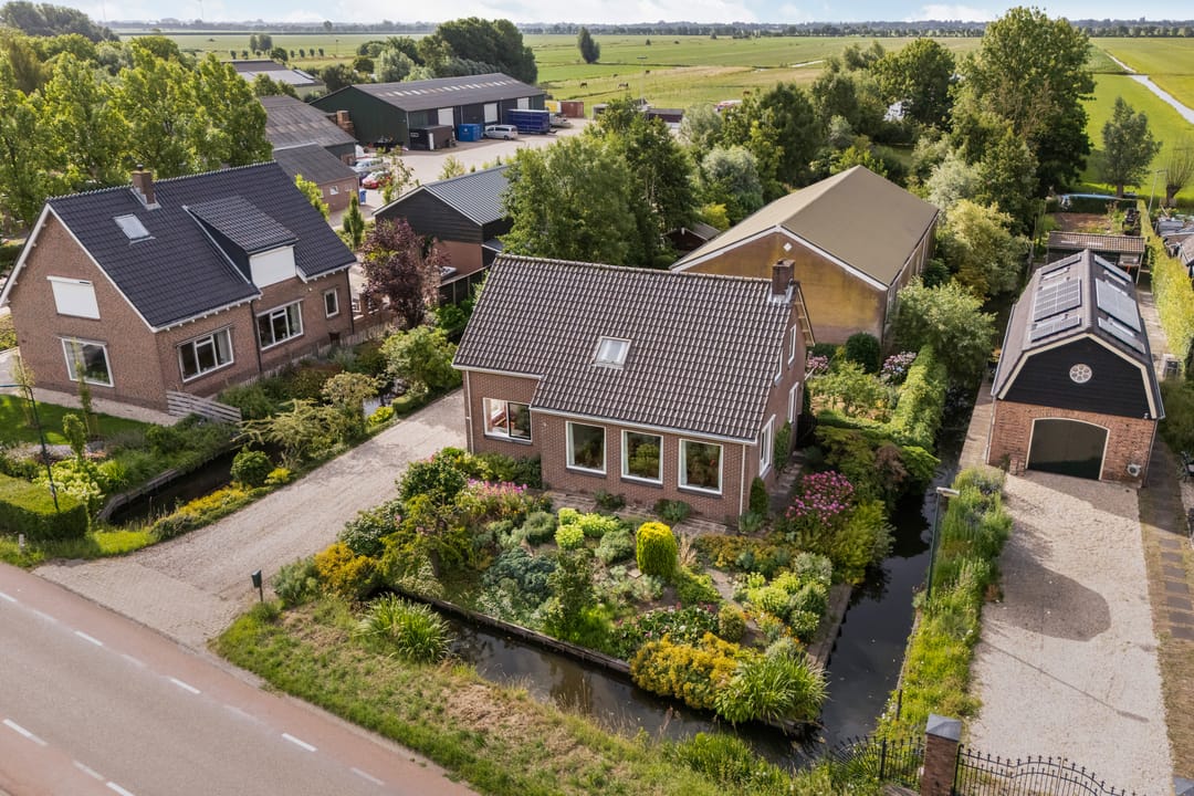 Photo 8 of Benedeneind ZZ 401-A