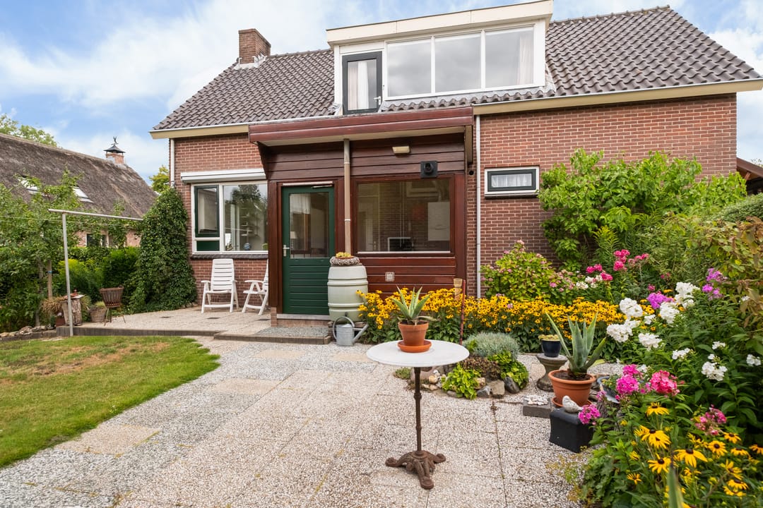 Photo 28 of Benedeneind ZZ 401-A