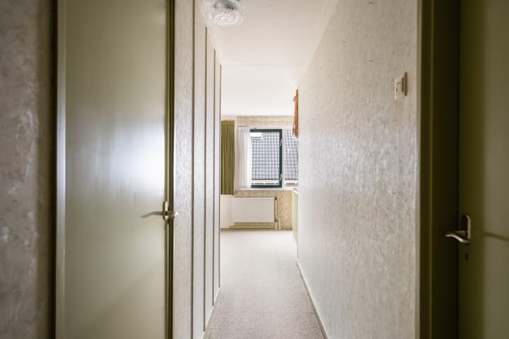 Photo 40 of Benedeneind ZZ 401-A