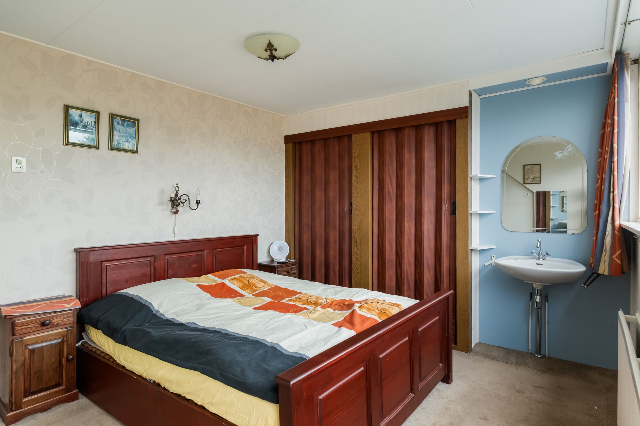 Photo 42 of Benedeneind ZZ 401-A