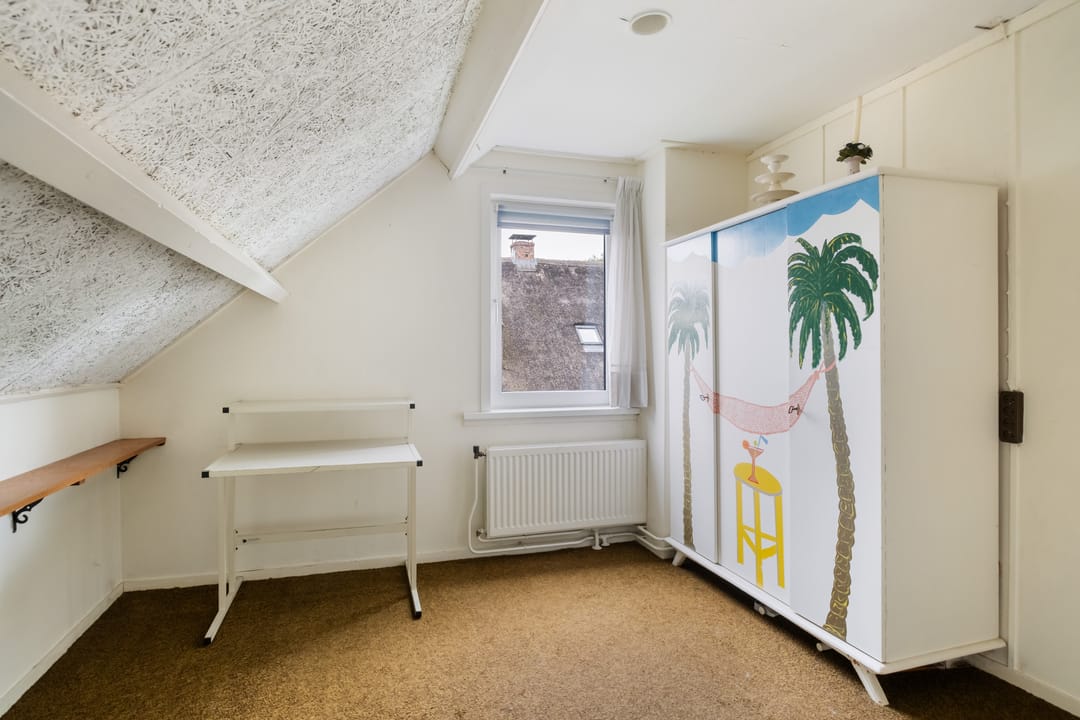 Photo 47 of Benedeneind ZZ 401-A