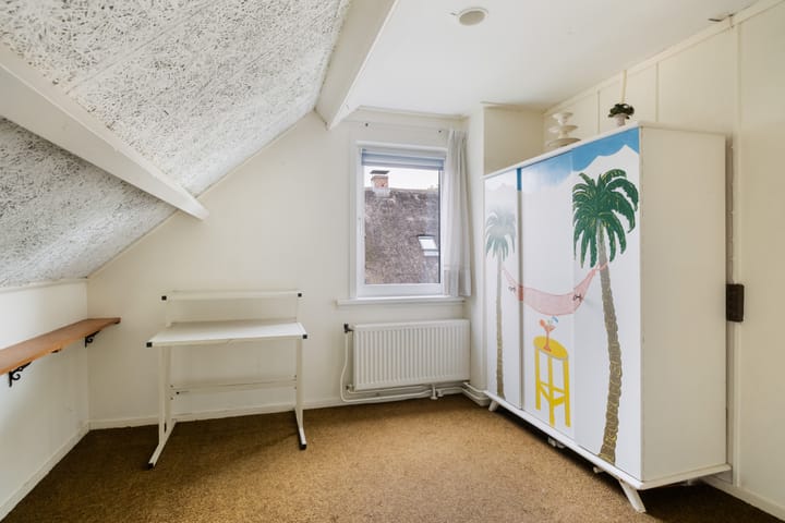 Photo 47 of Benedeneind ZZ 401-A