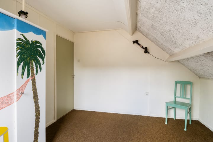 Photo 48 of Benedeneind ZZ 401-A