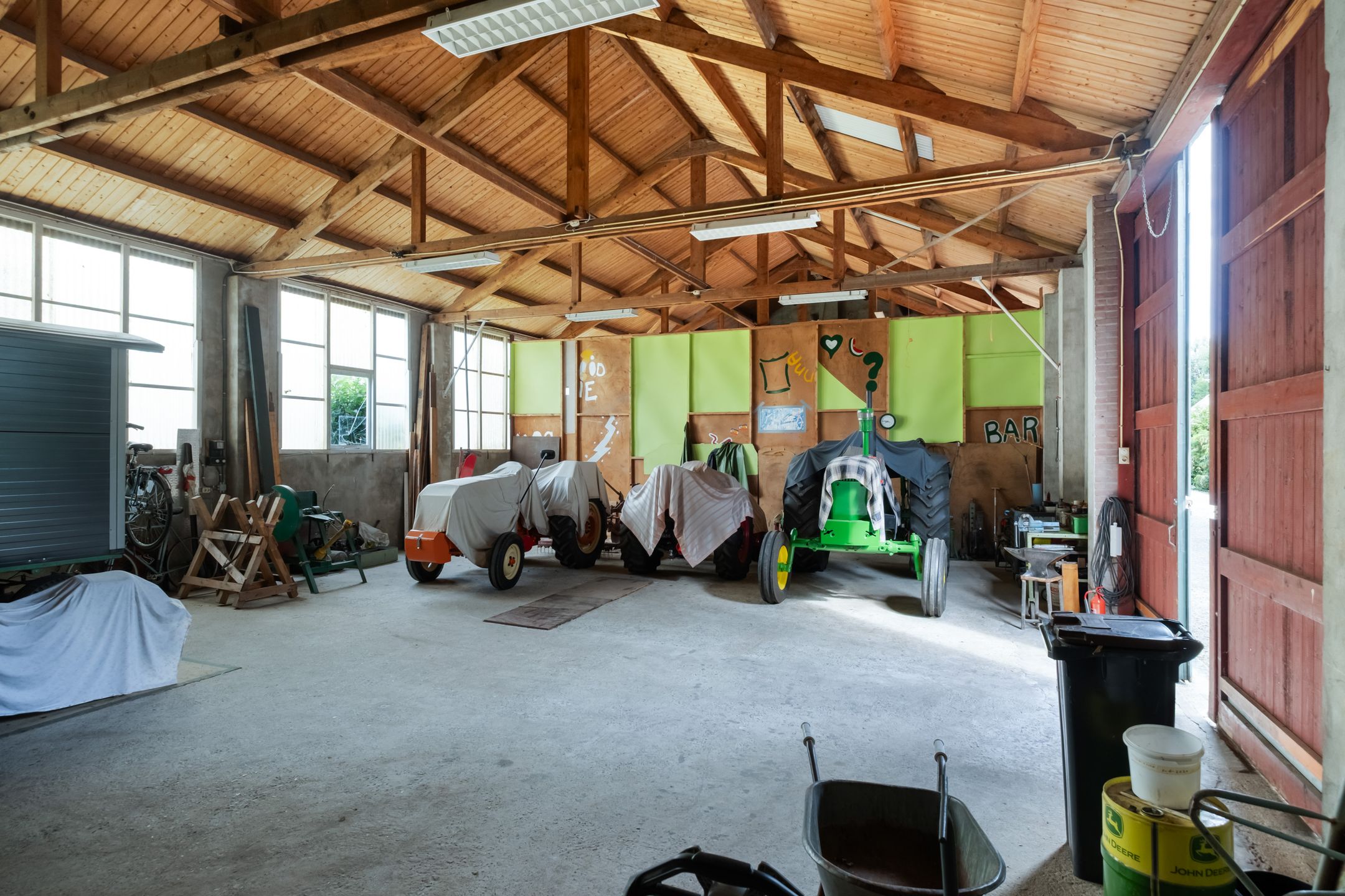 Photo 57 of Benedeneind ZZ 401-A