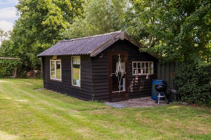 Photo 63 of Benedeneind ZZ 401-A