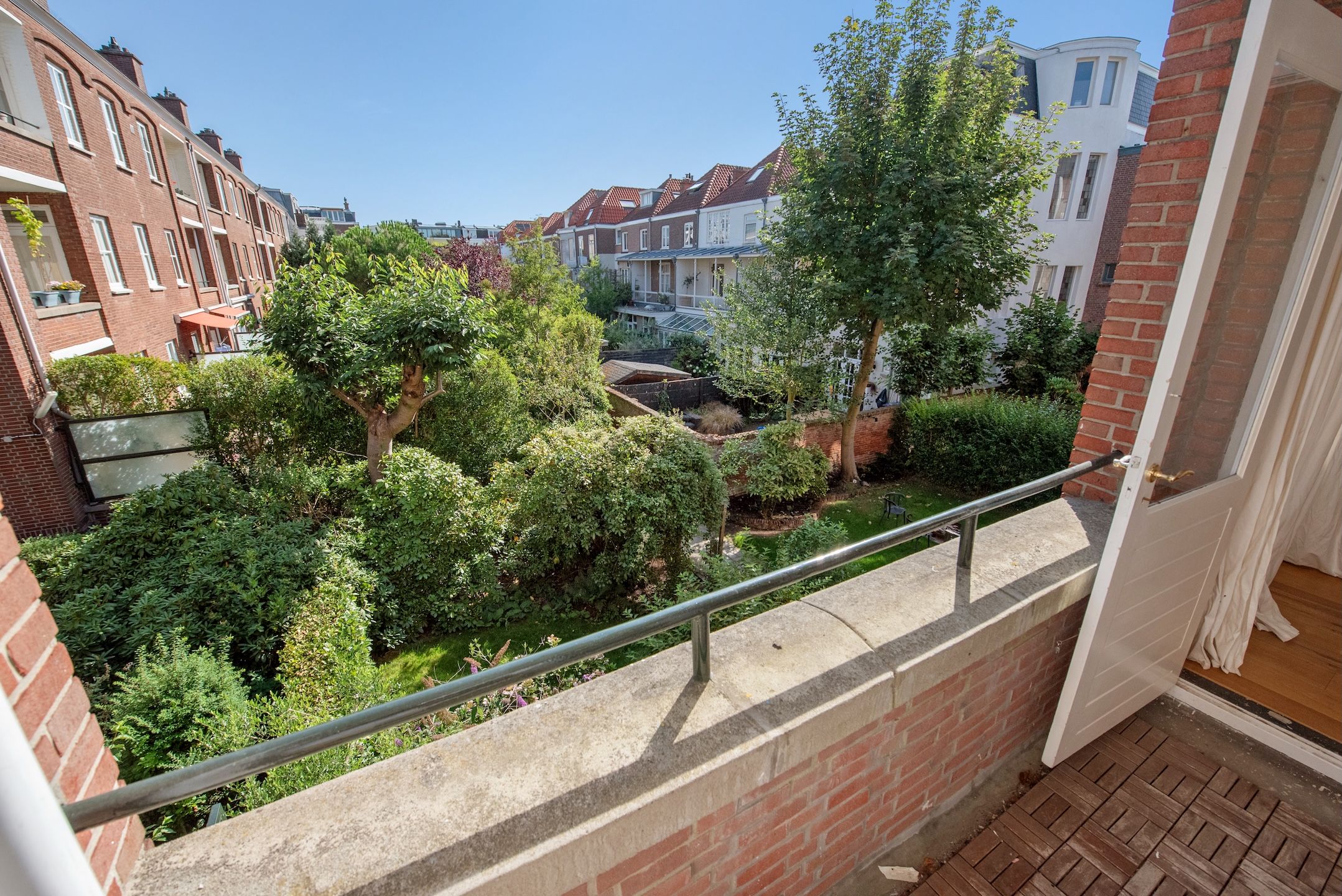 Foto 18 van Borneostraat 241