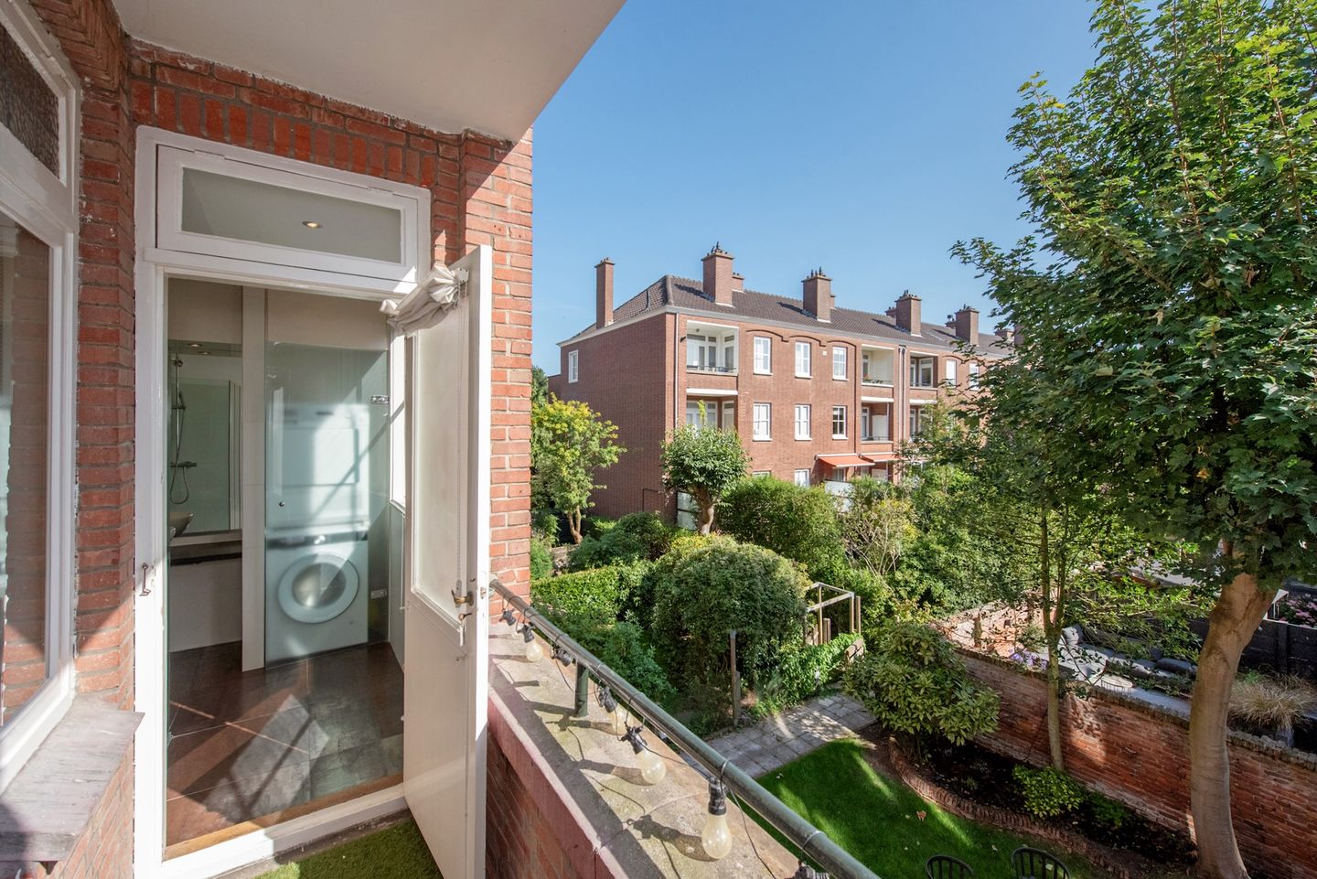 Foto 19 van Borneostraat 241