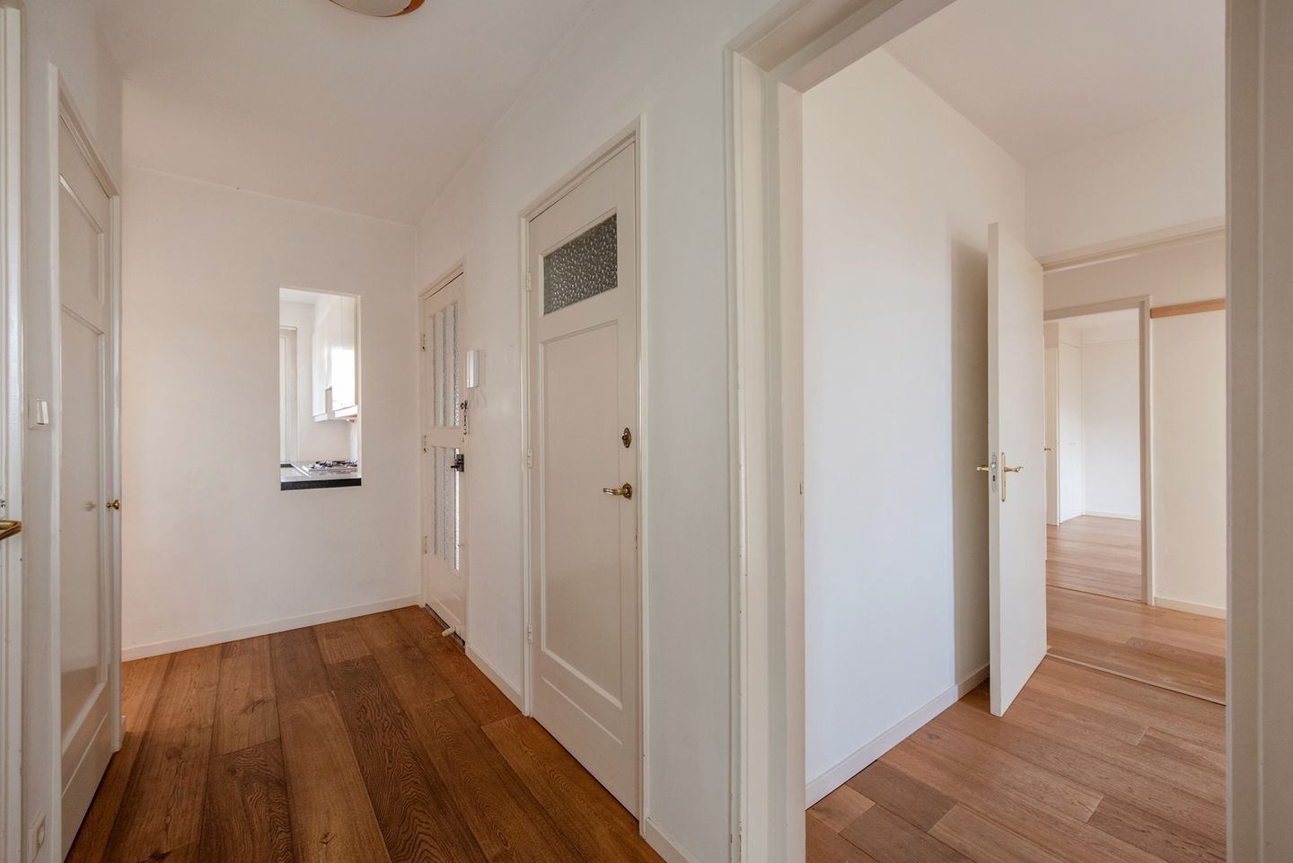 Foto 20 van Borneostraat 241