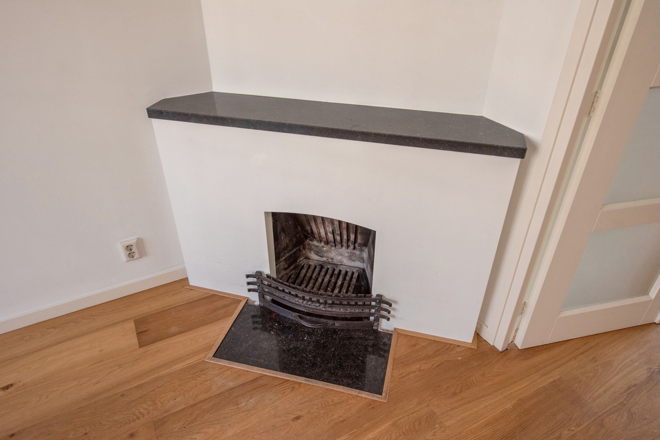 Foto 33 van Borneostraat 241