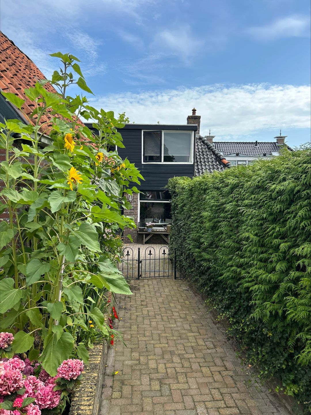 Photo 28 of Leeuwarderweg 14