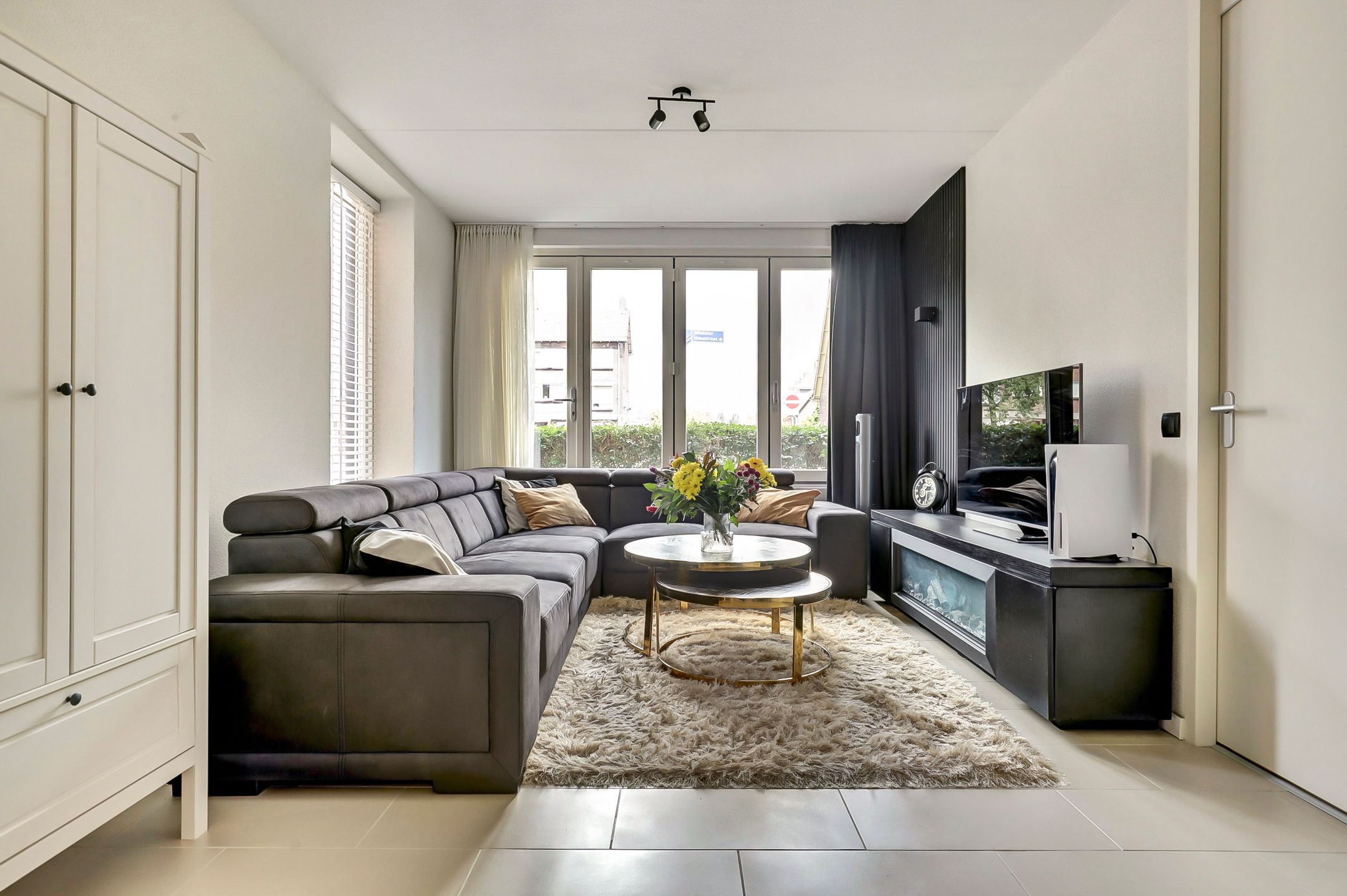 Photo 3 of Minister Talmastraat 24-C