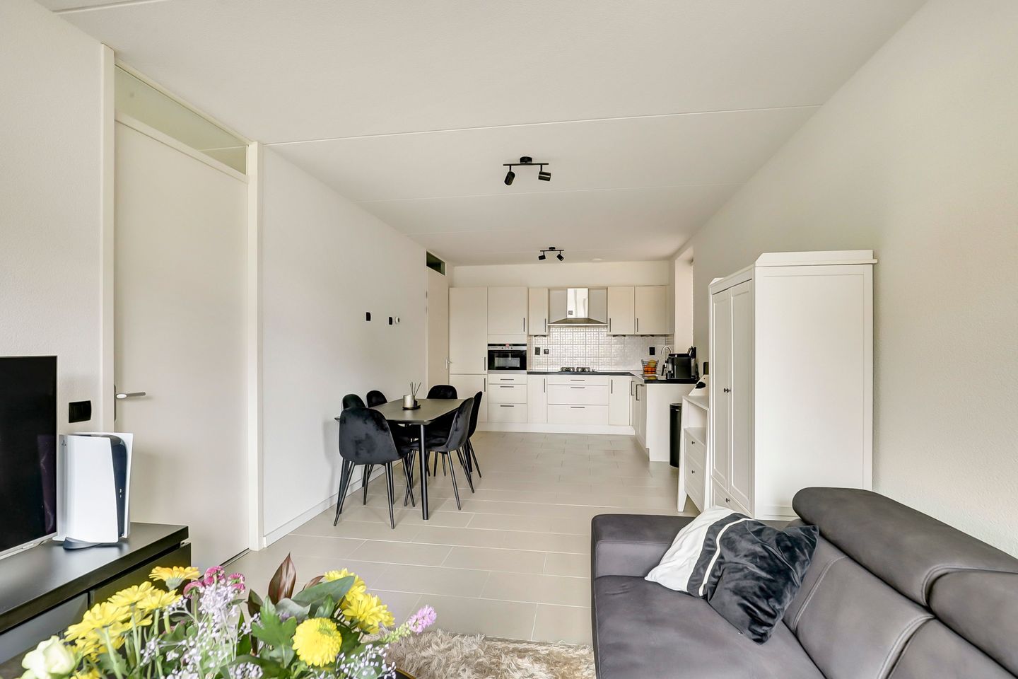 Photo 5 of Minister Talmastraat 24-C