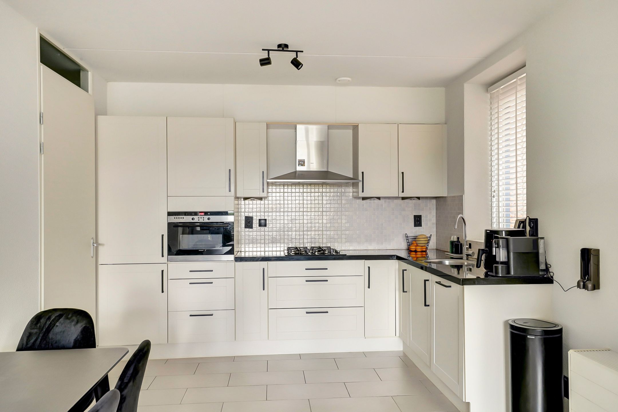 Photo 9 of Minister Talmastraat 24-C