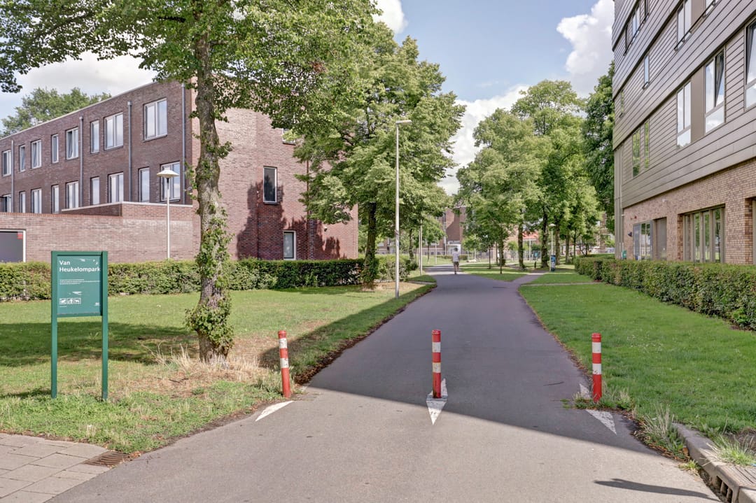 Photo 26 of Minister Talmastraat 24-C