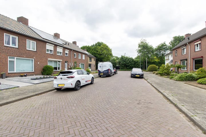 Foto 26 van Tulpenstraat 11