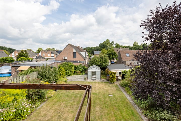 Foto 42 van Pater van Donstraat 11