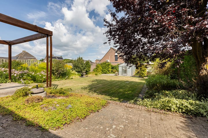 Foto 44 van Pater van Donstraat 11