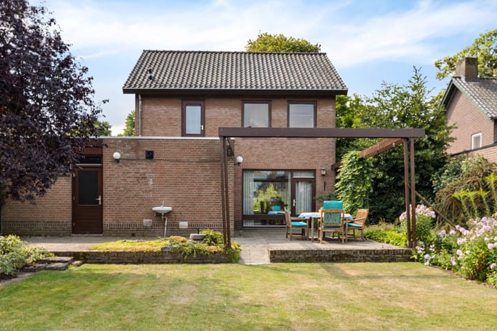 Foto 46 van Pater van Donstraat 11