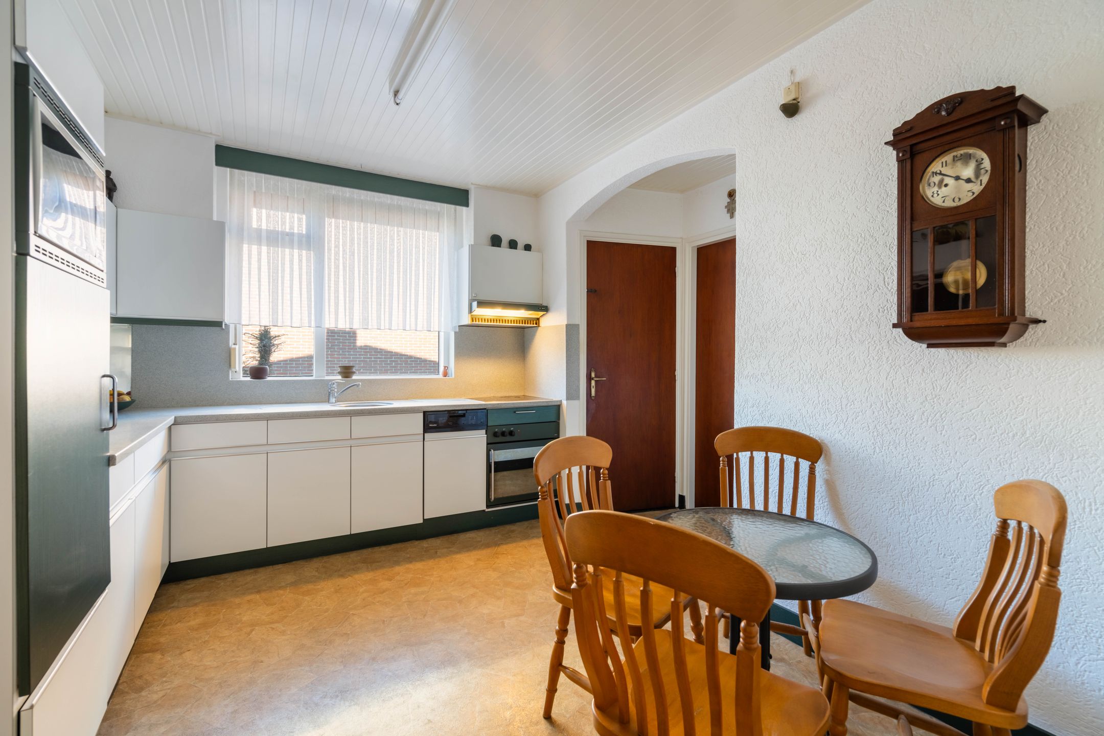 Photo 3 of Hennesweg 8