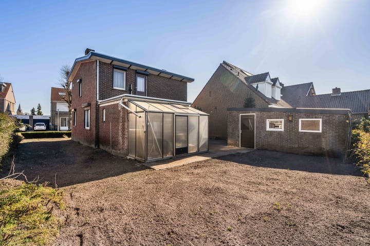 Foto 5 van Hennesweg 8