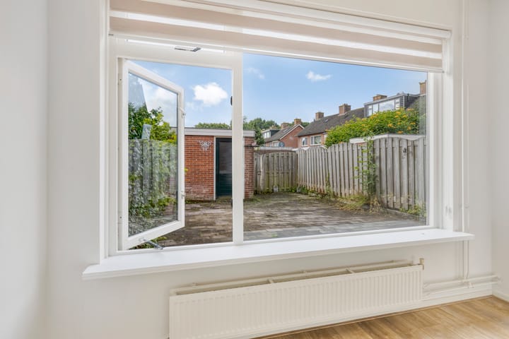 Photo 9 of Rozenstraat 10