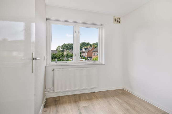 Photo 18 of Rozenstraat 10