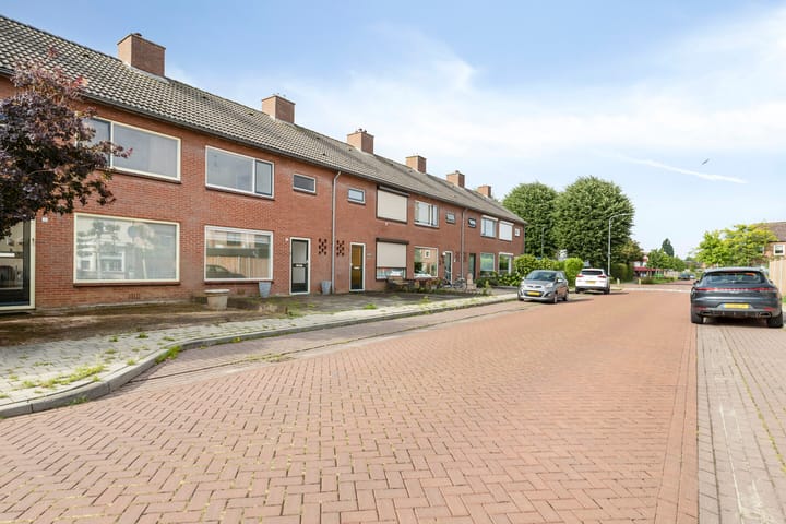 Photo 20 of Rozenstraat 10