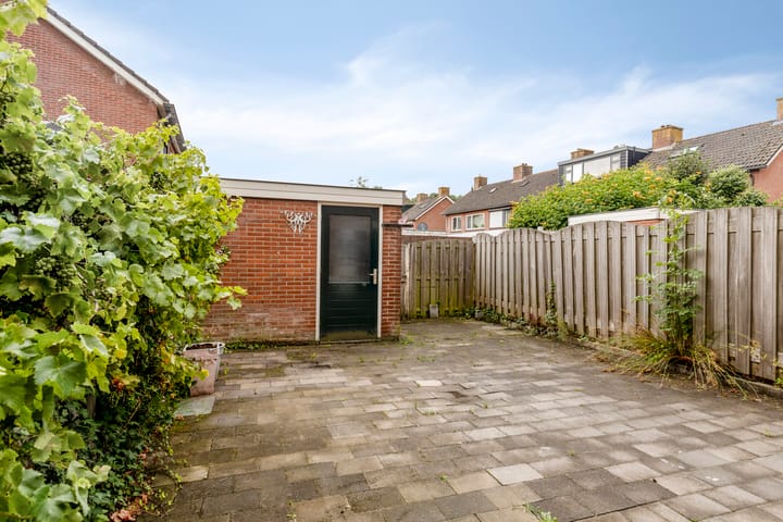 Photo 22 of Rozenstraat 10