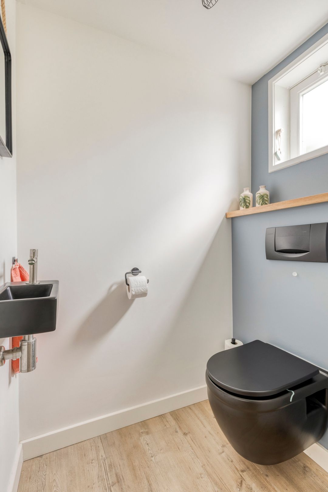 Photo 8 of Bocholtsestraat 53