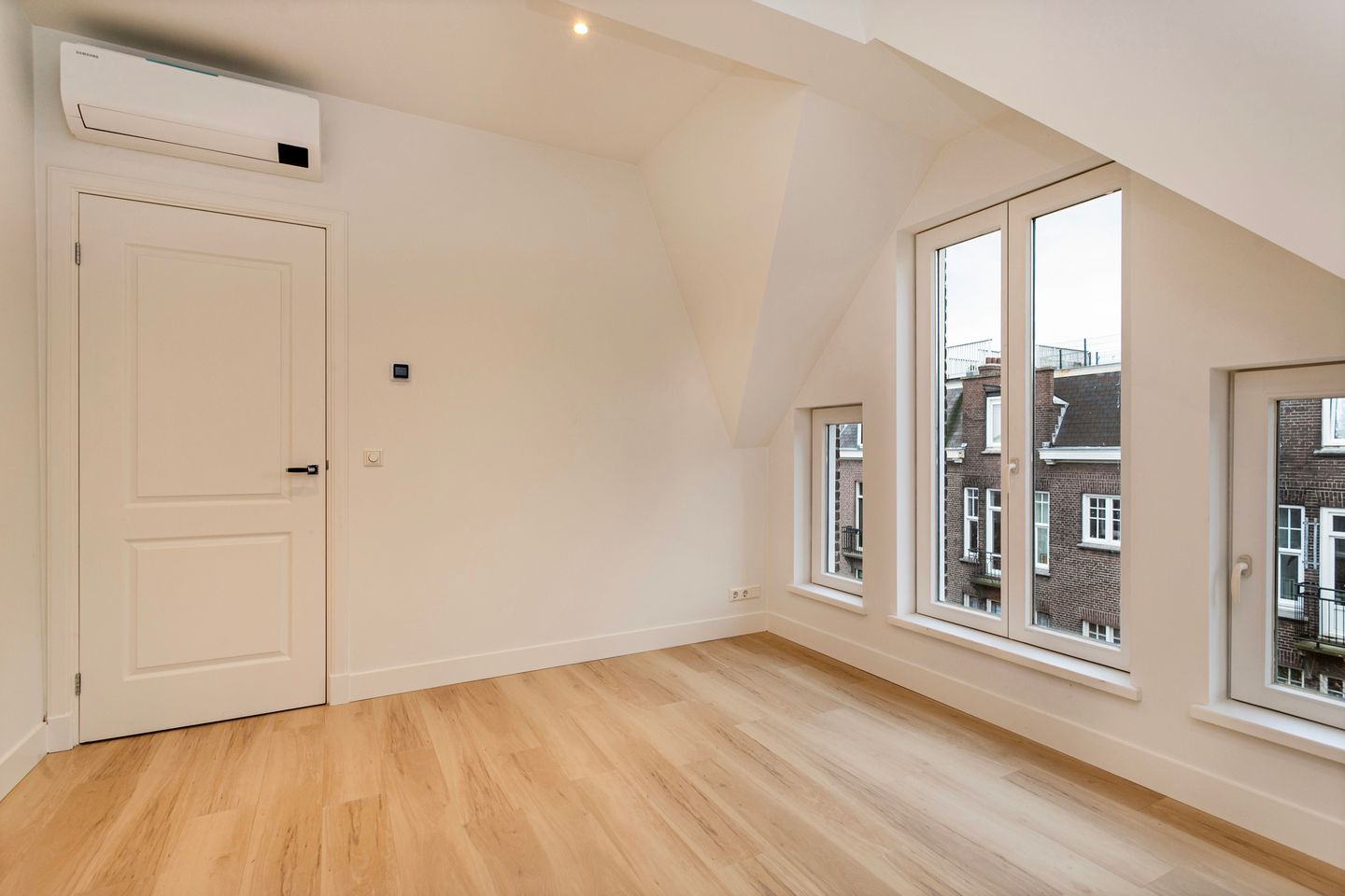 Foto 5 van Pieter Langendijkstraat 62-4